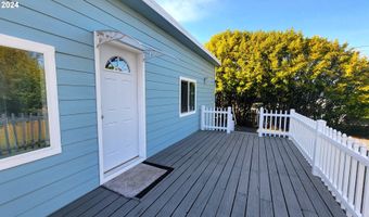 840 AUGUSTINE Ave, Coos Bay, OR 97420