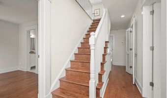 3118 17TH St N, Arlington, VA 22201