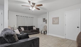 1812 Dawson Rd, Albany, GA 31707
