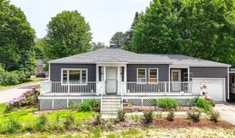 38 Mary Carroll St, Auburn, ME 04210