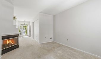 23 Jumping Brook Ln, Barnegat, NJ 08005