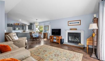12 Heather Ln 12, Hopkinton, RI 02832