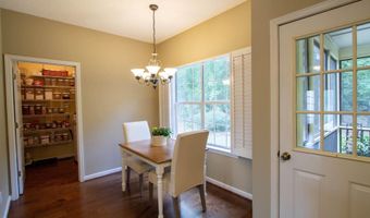 612 PARK FOREST Ln, Alabaster, AL 35007