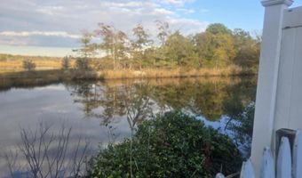 131 Veeder Ln, Bayville, NJ 08721