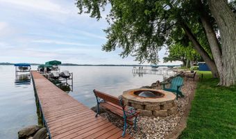 3154 Waucheeta Trl, Madison, WI 53711