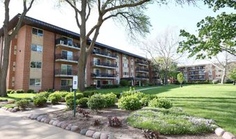 2230 S Goebbert Rd 139, Arlington Heights, IL 60005