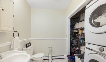 291 Old Oxford Rd, North Smithfield, RI 02896
