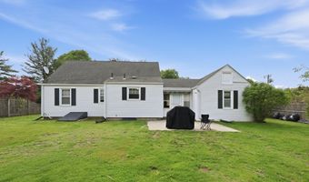 55 River Rd, Agawam, MA 01001