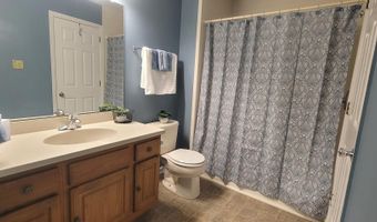 10 WOODFIELD Dr, Claymont, DE 19703