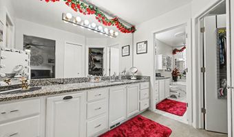 2785 Maitland Dr, Ann Arbor, MI 48105