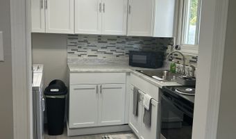 880 N Avon Ave, Avon, IN 46123