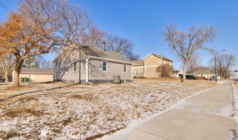 606 1st Ave S, Altoona, IA 50009
