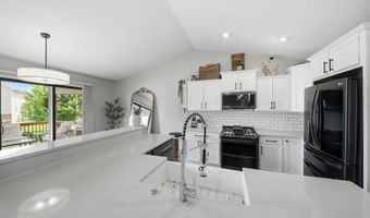 1414 SW 41st Ct, Ankeny, IA 50023