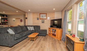 3 Back Rd, Abbot, ME 04406