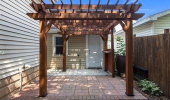1008 N BENNETT St, Appleton, WI 54914