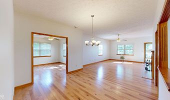 4028 Oakfield Dr, Indianapolis, IN 46237