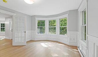 25 Lake Grove Ln, Auburn, ME 04210