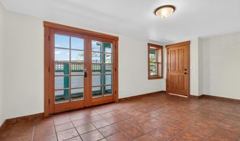19 Gresham St, Ashland, OR 97520