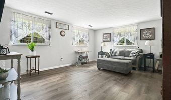 1041 S Columbus Cir, Ashland, OH 44805