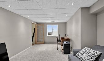 310 Oakridge Dr, Elko, NV 89801