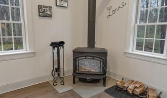 4 Colton Ln, Center Harbor, NH 03226