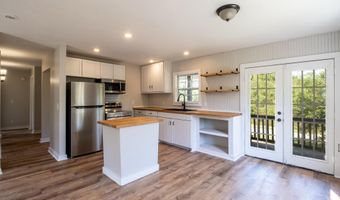 5163 Forrest Ave, Bay St. Louis, MS 39520