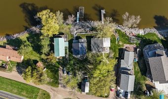 10 S Oakwood Shoreline Dr, Bruce, SD 57220