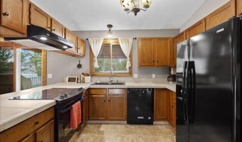 582 Mecca Dr, Billings, MT 59105