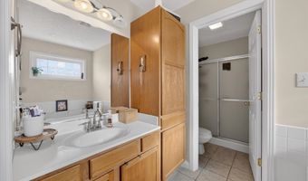 692 N Parker Ln, Bloomfield, IN 47424
