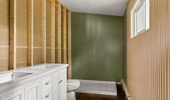 93 Wildwood Trl, East Greenwich, RI 02818