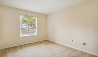 650- A 15TH St S 1, Arlington, VA 22202