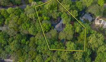 160 Pelican Rd, Middletown, NJ 07748