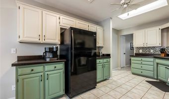 6 Hursley Ln, Bella Vista, AR 72714