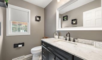 28 CLARK Rdg, Hockessin, DE 19707