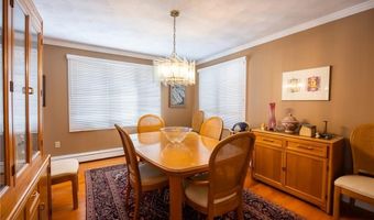 125 Main St, Lincoln, RI 02802