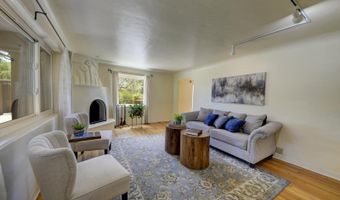 525 SOLANO Dr SE, Albuquerque, NM 87108