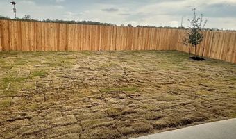 182 Peeps Ct, Adkins, TX 78101