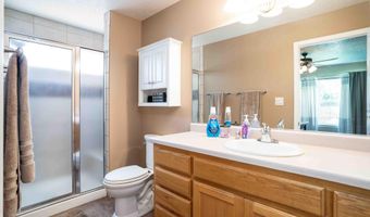 1012 VALLEY VIEW Dr, Bloomfield, NM 87413