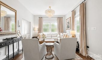 904 36th St, Charlotte, NC 28205
