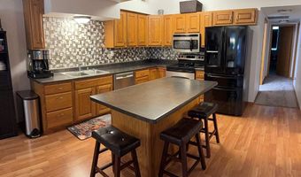 251 Vine St 102, Riverside, IA 52327