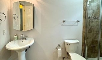 1070 Admiral Xing, Alpharetta, GA 30005