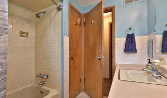 714 Island Ct, Columbus, OH 43214
