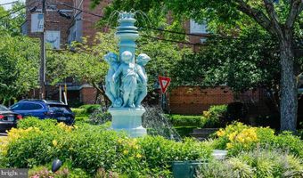 3401 38TH St NW Twr-219, Washington, DC 20016