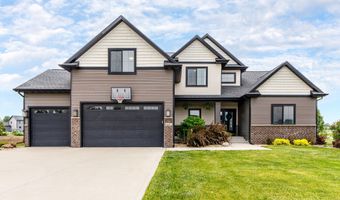 5467 Windrose Ln, Ames, IA 50014