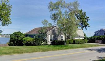 172 Eustis Ave, Newport, RI 02840