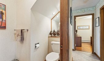 4 Wilbur Rd, Lincoln, RI 02865