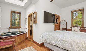 47 Hollow Tree Ridge Rd, Darien, CT 06820