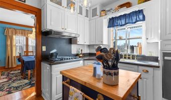722 E 18th St, Ada, OK 74820