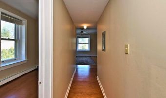 307 PLEASANT ACRE Dr C, Ambler, PA 19002