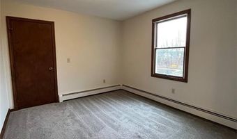 3 Buttonwood St 1, Bristol, RI 02809